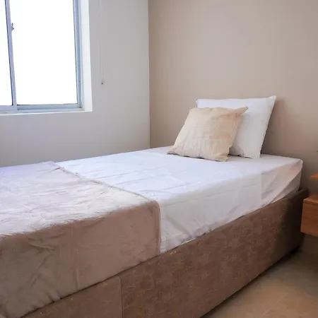 Apto Edif 2 Hab, Piscina, Rooftop, Cerca Aeropuerto, 5min Centro Historico Apartamento *